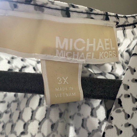 Variety - Picture 8 of 15